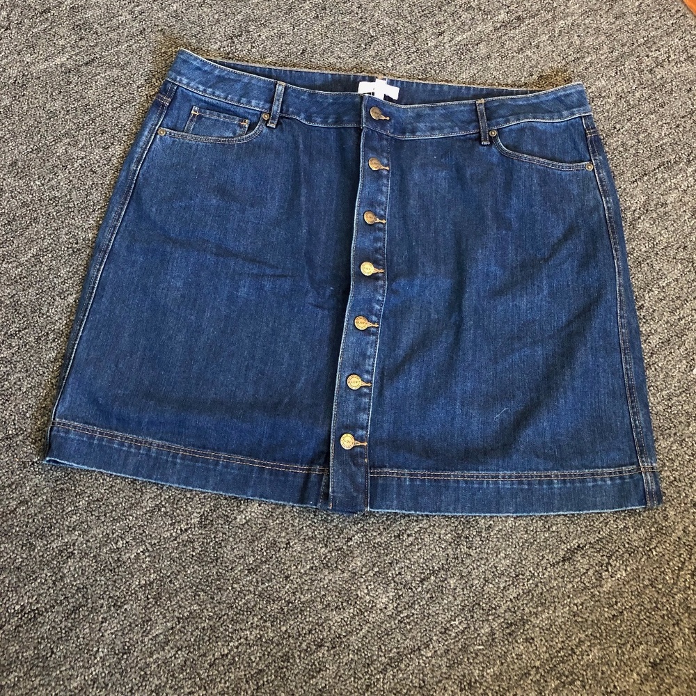 NWT Loft Jean Mini Skirt, Size 18
